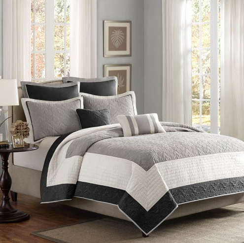 7 Piece Reversible Quilt Set With Euro Shams and Throw Pillows, Beige Full/Queen, Medallion Quilted Bedding