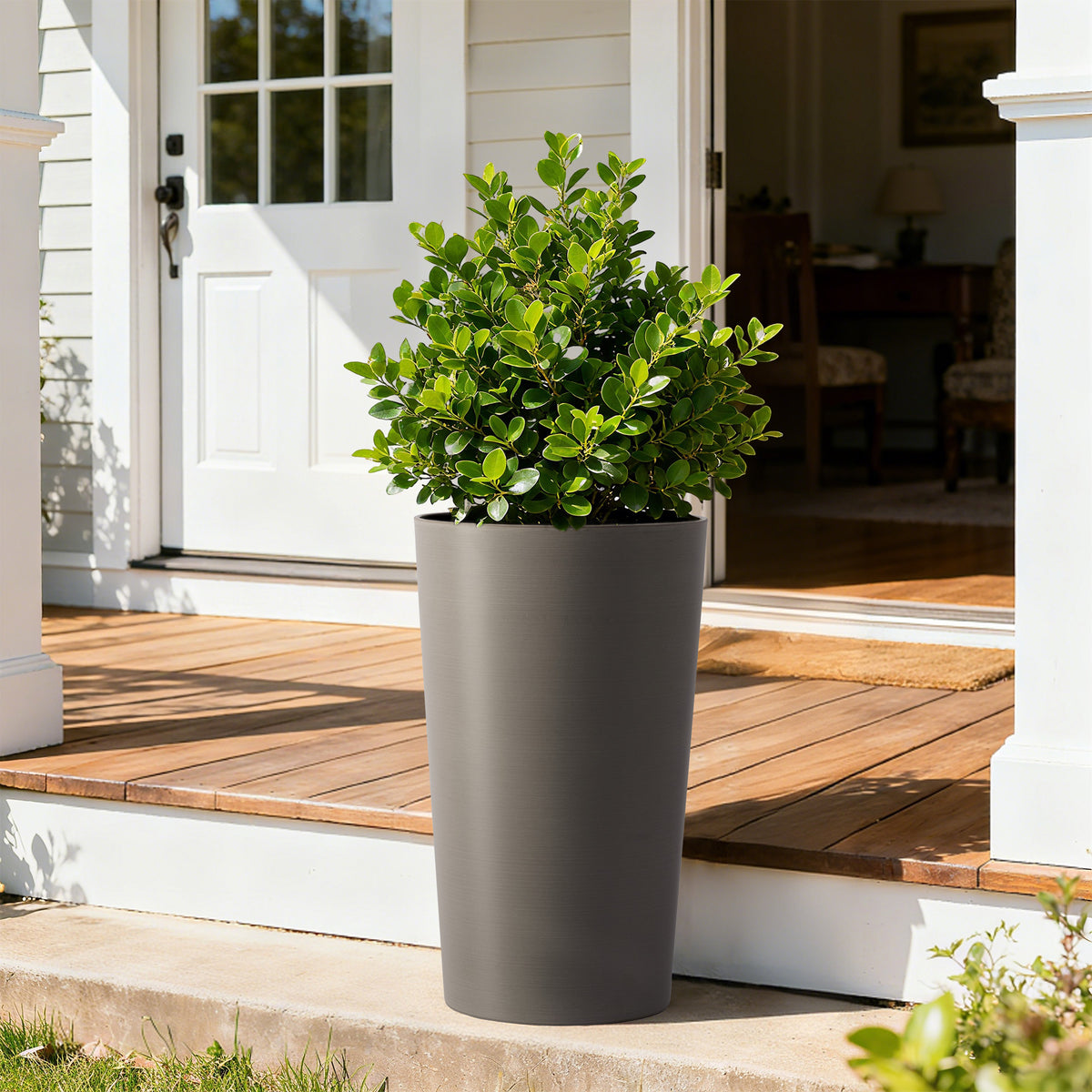 Tall Planters for Outdoor Plants, 21.7 In Brown Tapered Flower Pots, Set of 2, Modern Polypropylene Planter for Patio, Porch and Indoor Use
