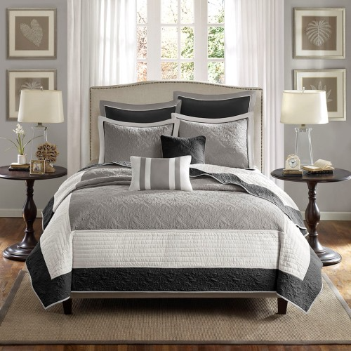 7 Piece Reversible Quilt Set With Euro Shams and Throw Pillows, Beige Full/Queen, Medallion Quilted Bedding