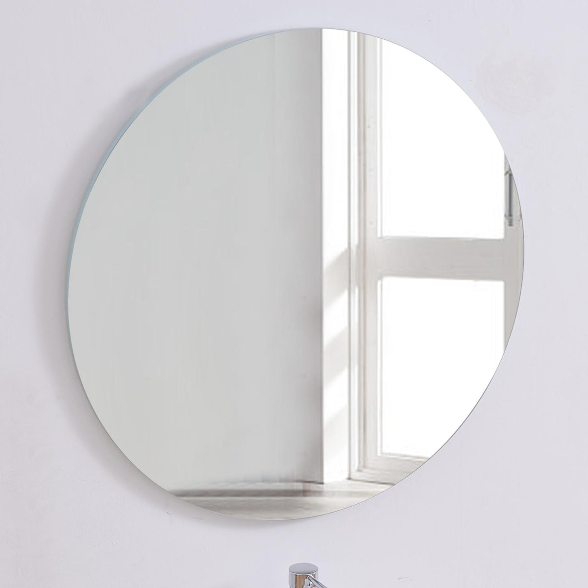 Round Wall Mirror, 31.5 In. Frameless Bathroom and Entryway Mirror in Antique Silver