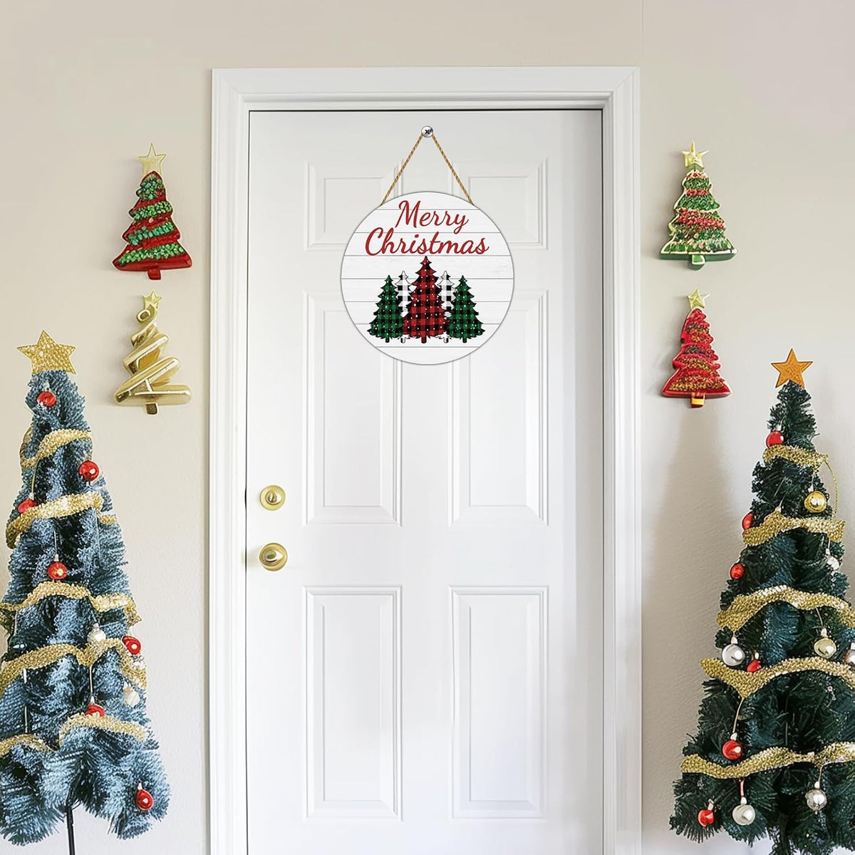 Merry Christmas Round Wood Door Sign, 12 Inch Buffalo Plaid Christmas Tree Wall Hanging Decor with Hemp Rope