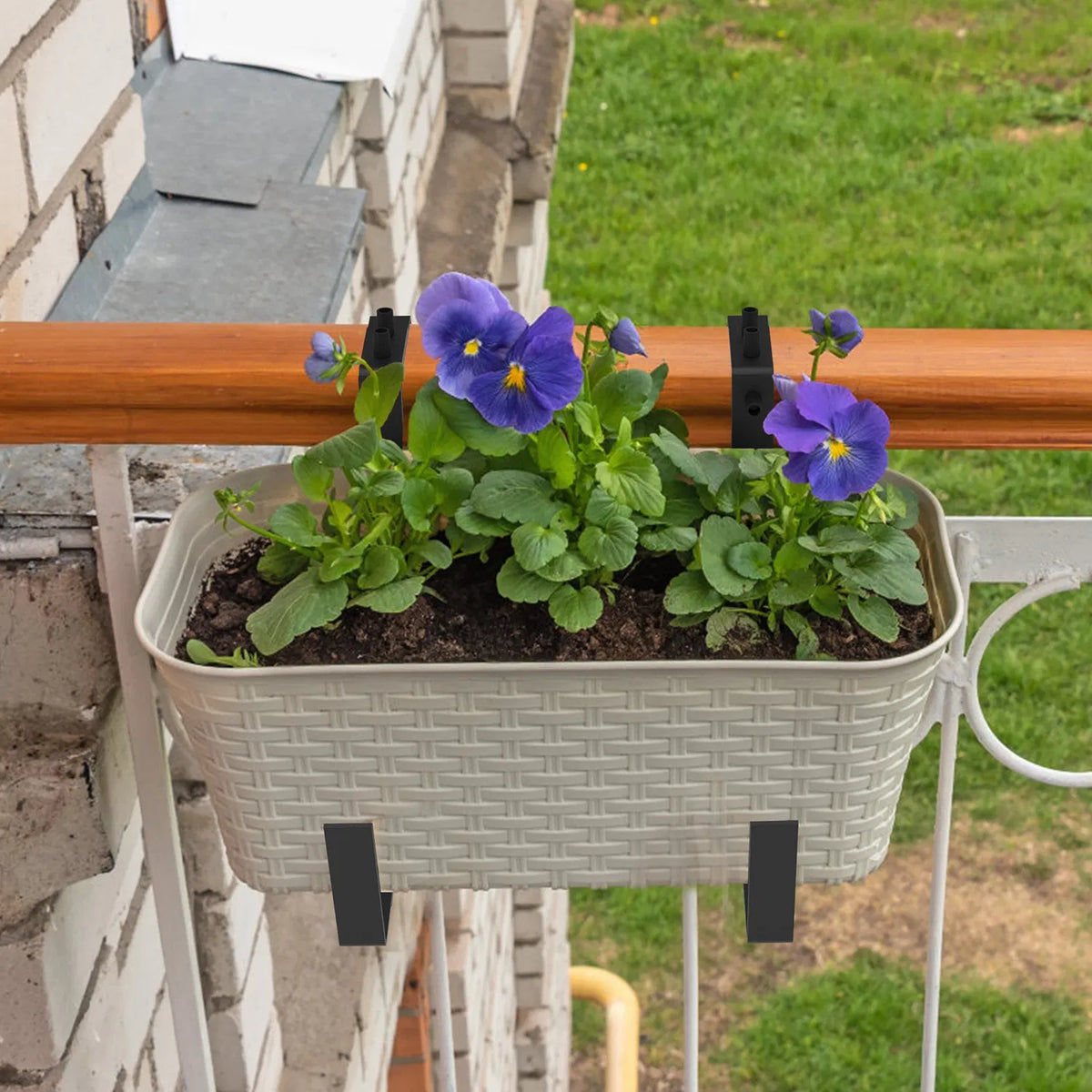 Adjustable Planter Box Brackets, Set of 4 Black Iron Railing Hangers for Window Boxes, Deck and Balcony Rails, Holds 45 lbs