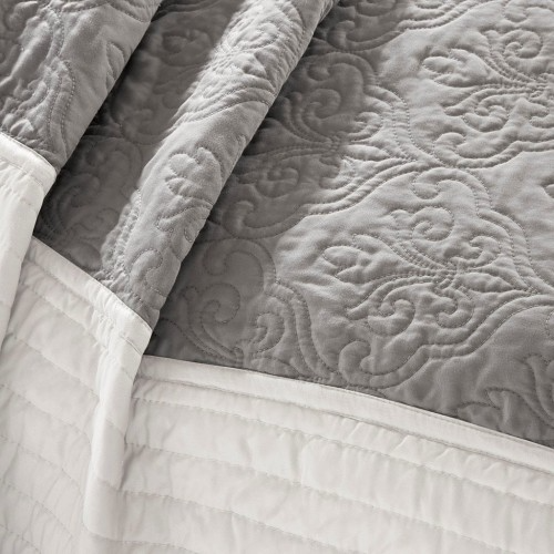 7 Piece Reversible Quilt Set With Euro Shams and Throw Pillows, Beige Full/Queen, Medallion Quilted Bedding